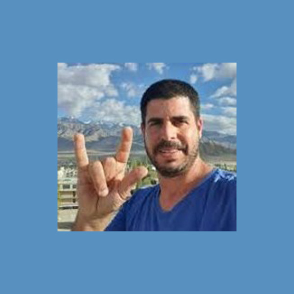 יותם יעקובסון