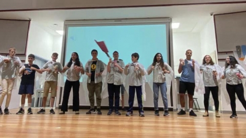 5תמונה מתוך טקס סיום שנה של תנועת הנוער כנפיים של קרמבו.jpg