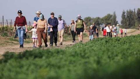 ראשוני הצועדים מגיעים לנקודת הזינוק.jpg