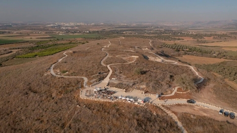 תל גזר מלמעלה תמונת רחפן.jpg