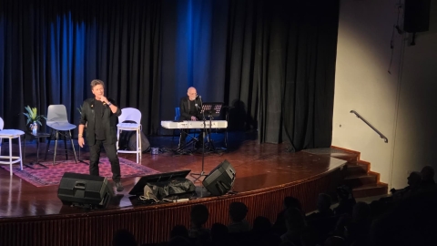 ששי קשת מופיע.jpeg