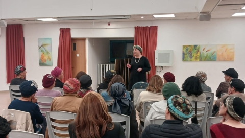 חיה בדולח מספרת את סיפורו של אבא שלה חיים בצלאל פנט בנוף איילון.jpeg