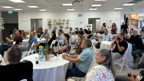 משתתפים במפגש.jpg