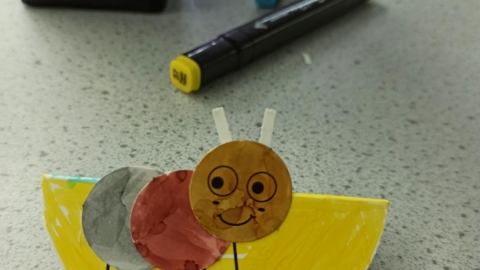 יצירה בקייטנה.jpeg